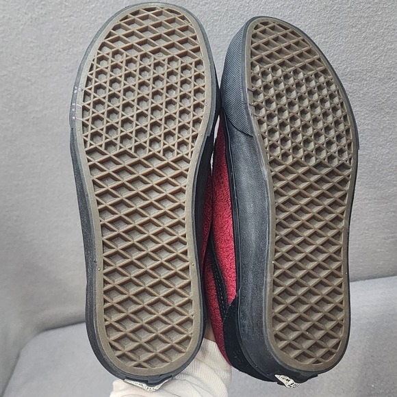Vans Old Skool Velvet Floral Red Black Lace Up Sneakers Women's Sz 7.5 - Picture 6 of 8